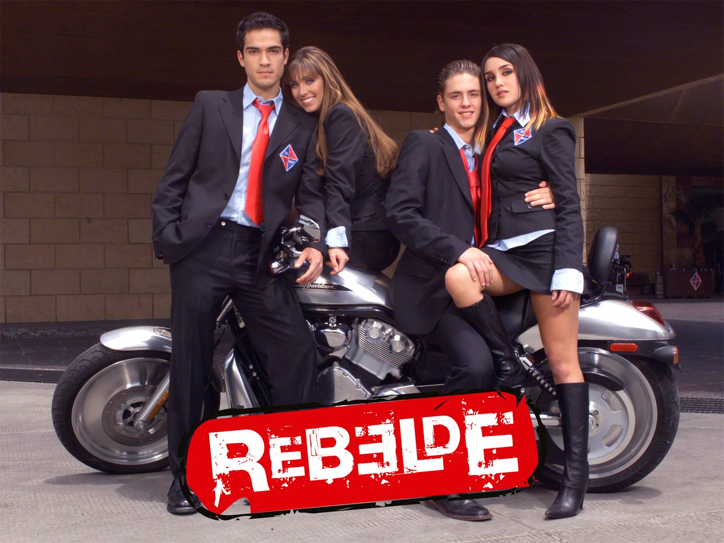 Rebelde (2004)