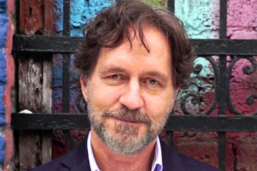 Guy Ecker