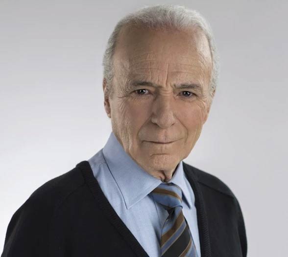 Luis Bayardo